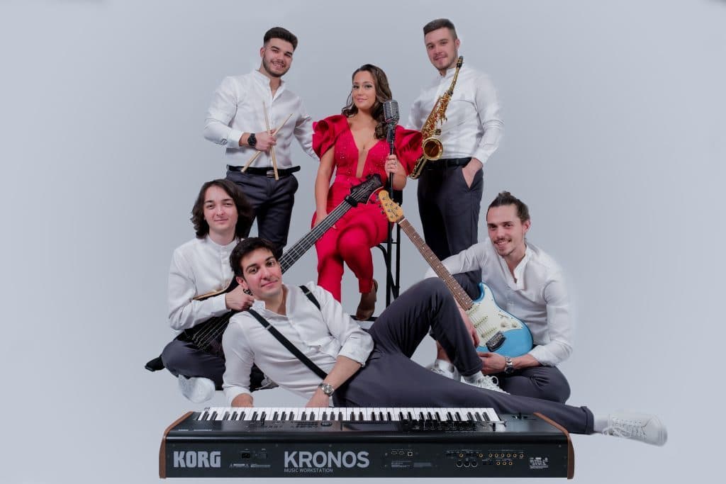 Madalina Coca & Band
